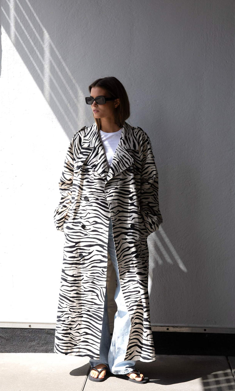 KIRA LINEN COAT -  ZEBRA