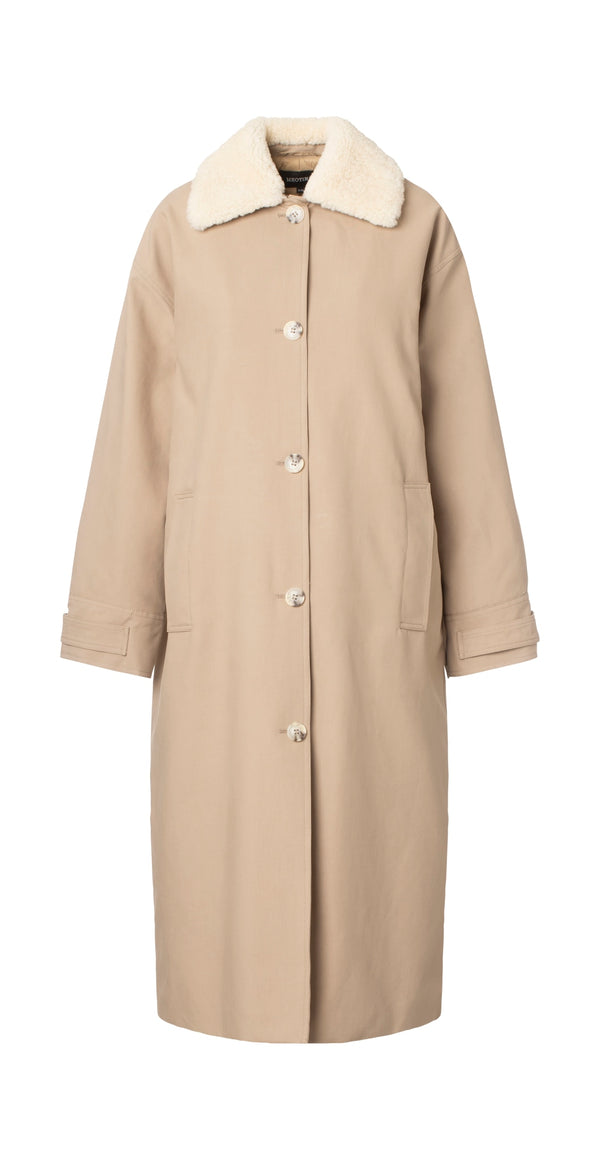 Klassisk beige frakk med pelskrage fra MEOTINE, perfekt for stilige damer i høstsesongen.