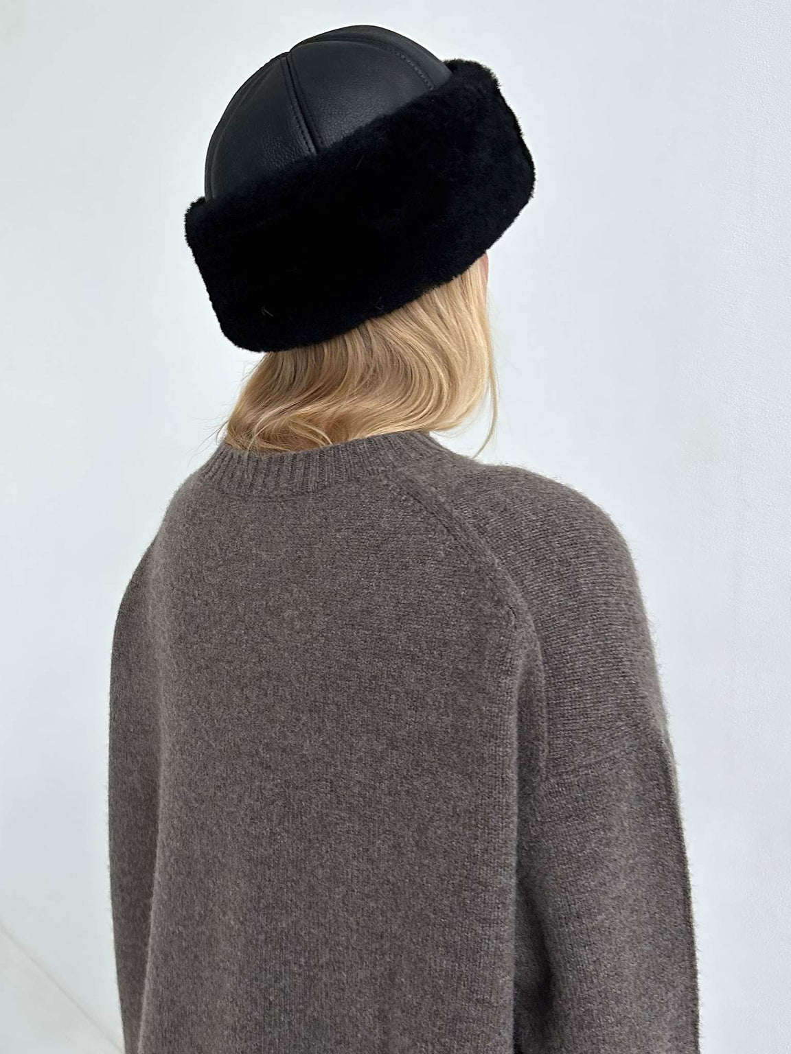 STORM SHEARLING HAT - BLACK