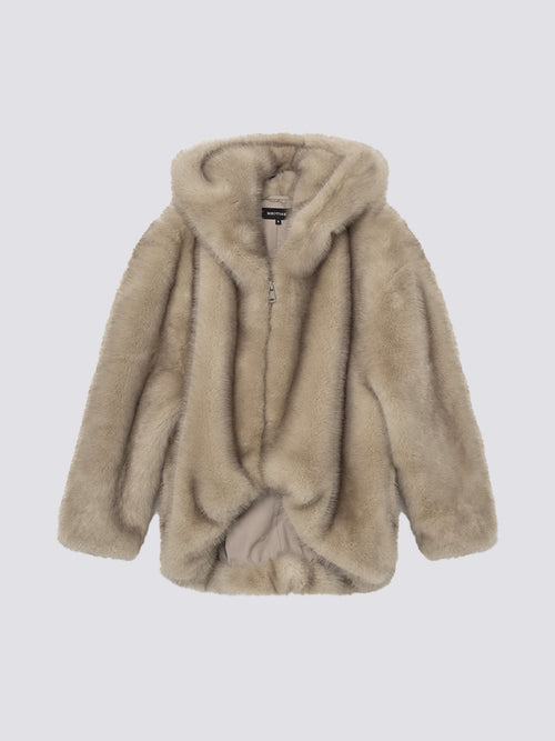 Klassisk MEOTINE jakke i myk faux fur, perfekt for kalde dager med stil.